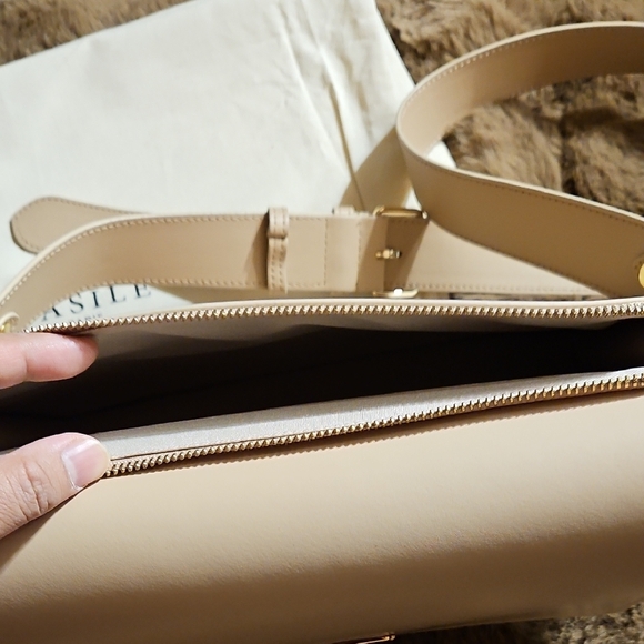 Cream Shoulder Bags Structured Design - Picture 5 of 8